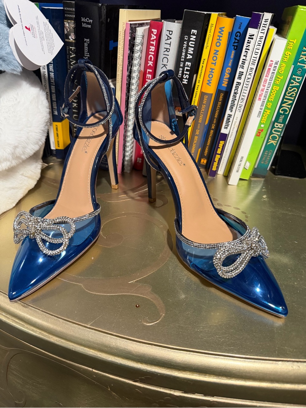 ShoeDazzle Blue Rhinestone Bow Heels – Size 8.5